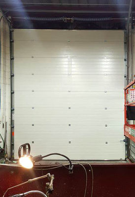 Baja Komersial Overhead Sectional Door Lift Sliding Warehouse 1.0 W/ M2K Heat Insulation